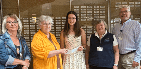 Kikiana, with her award and WPSHC / WPSHC Auxiliary Staff